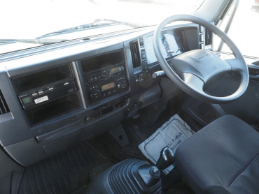 いすゞ フォワード ウイング車 中型 TKG-FRR90S2 年式 H27[写真31]