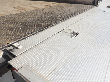 いすゞ フォワード ウイング車 中型 TKG-FRR90S2 年式 H27[写真26]