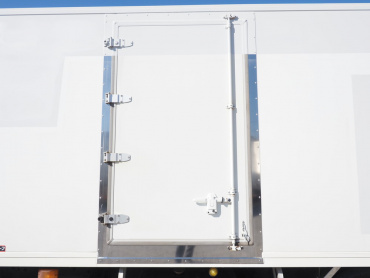 三菱ふそう ファイター 冷凍バン 中型 TKG-FK64F 年式 H27[写真14]