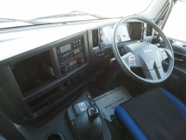 いすゞ ギガ 冷凍バン 大型 QKG-CYL77BZ 年式 H29[写真29]