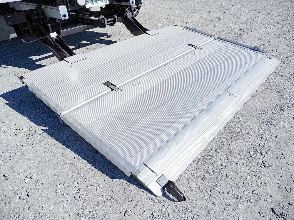 いすゞ フォワード ウイング車 中型 2RG-FRR90S2 年式 R1[写真28]