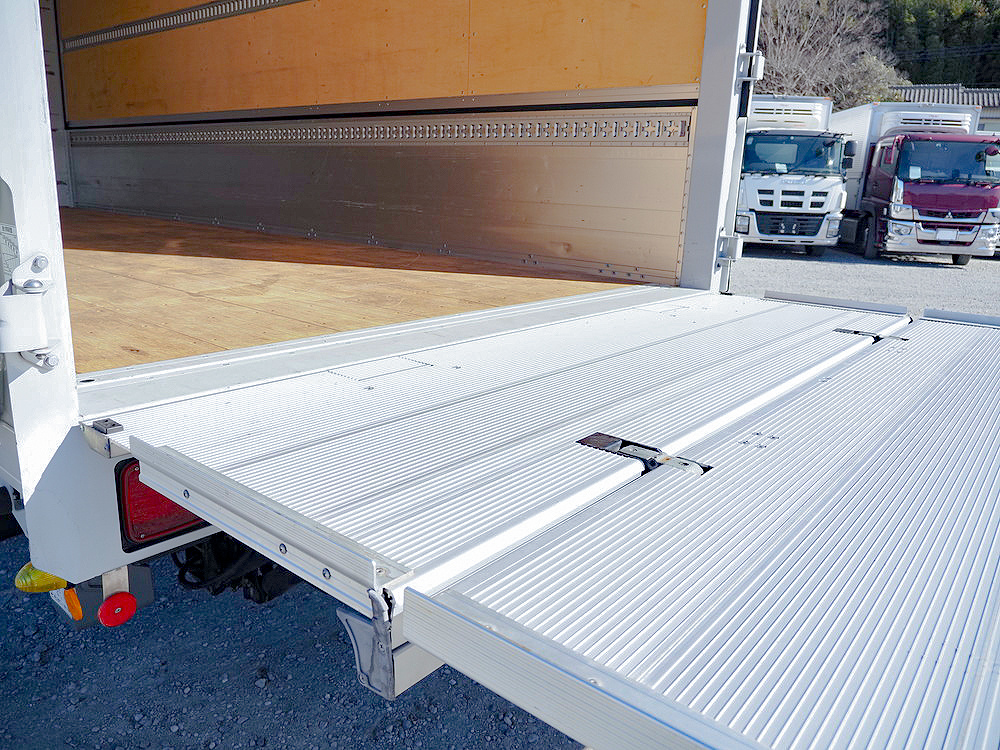 いすゞ フォワード ウイング車 中型 2RG-FRR90S2 年式 R1[写真29]