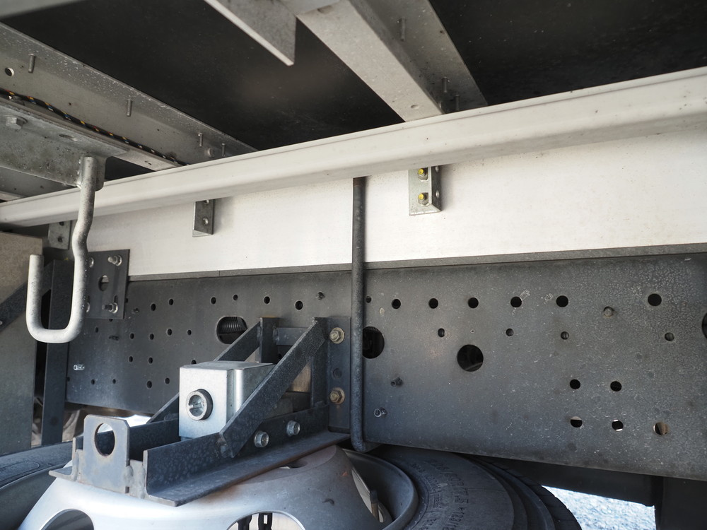 日野 レンジャー ウイング車 中型 2KG-FD2ABA 年式 H30[写真42]