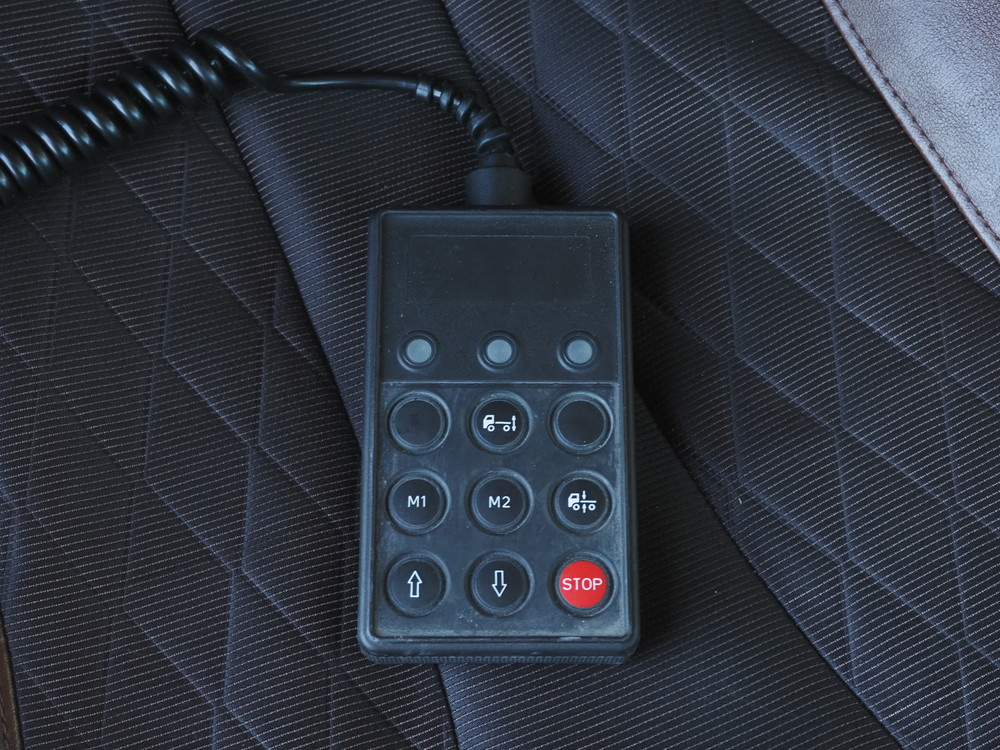 日野 プロフィア ウイング車 大型 2DG-FW1EHG 年式 H30[写真37]