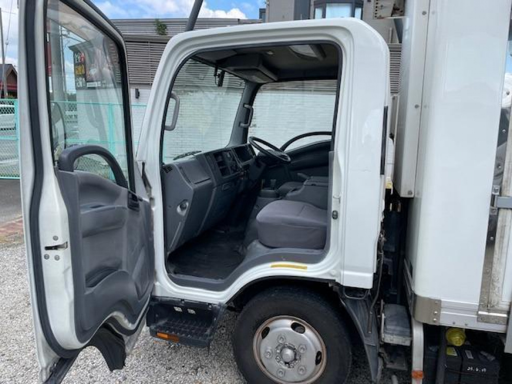 いすゞ エルフ 冷凍バン 小型 SKG-NLR85AN 年式 H23[写真17]