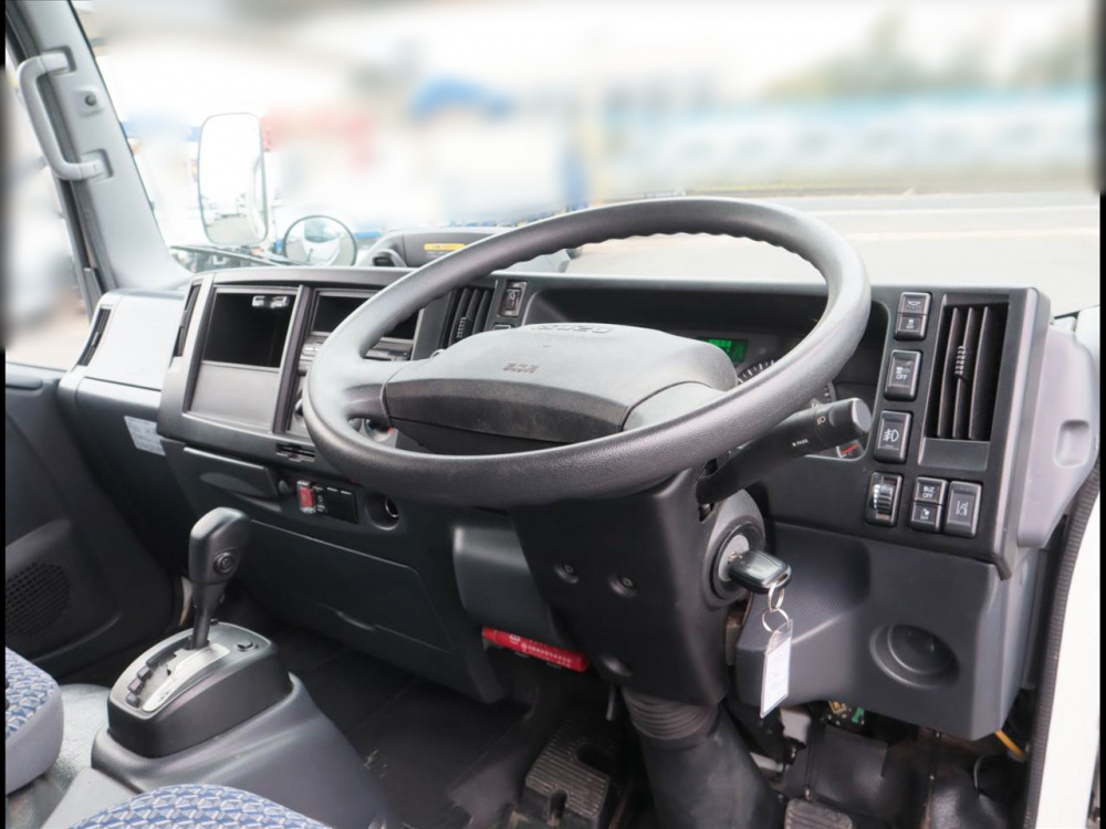 いすゞ エルフ バン車 小型 2RG-NLR88AN 年式 R4[写真11]