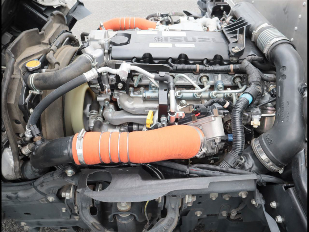 いすゞ エルフ バン車 小型 2RG-NLR88AN 年式 R4[写真22]