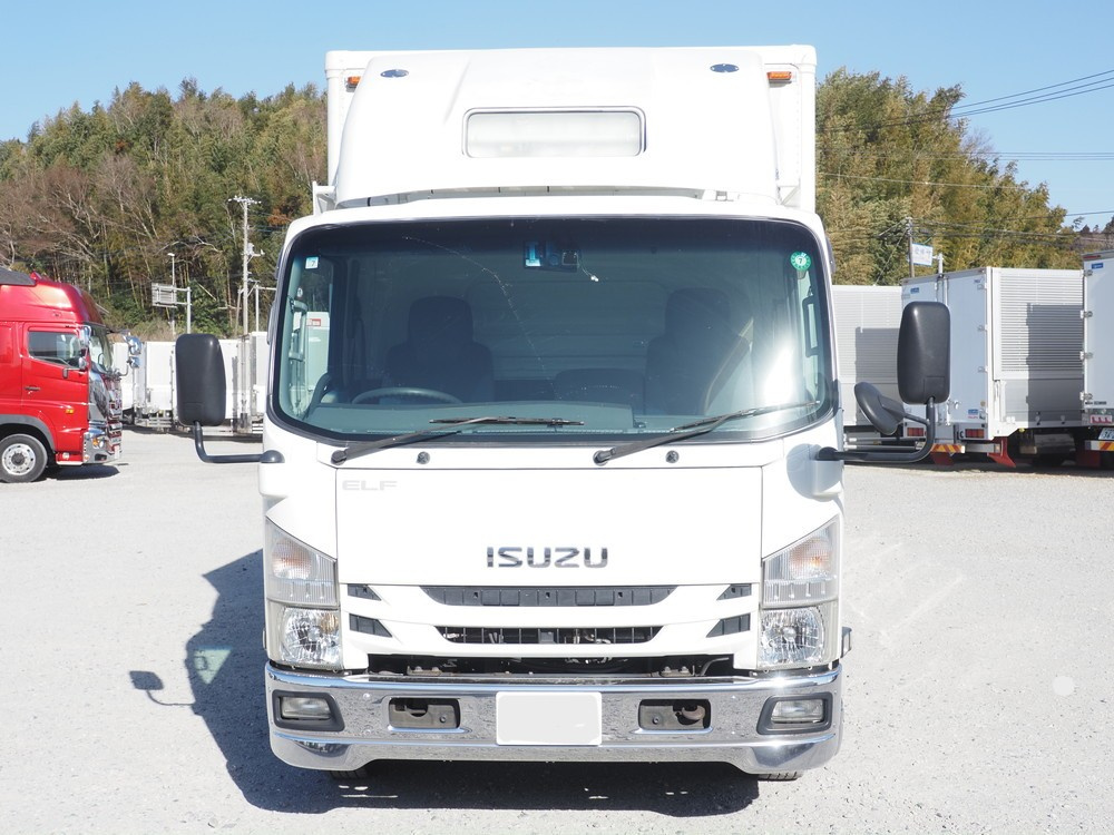 いすゞ エルフ バン車 小型 TRG-NPR85AN 年式 H28[写真02]