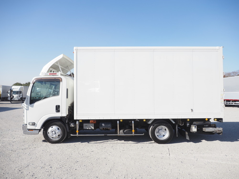 いすゞ エルフ バン車 小型 TRG-NPR85AN 年式 H28[写真10]