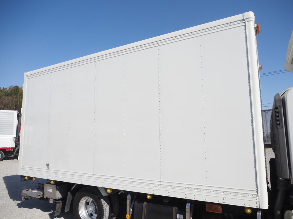 いすゞ エルフ バン車 小型 TRG-NPR85AN 年式 H28[写真08]