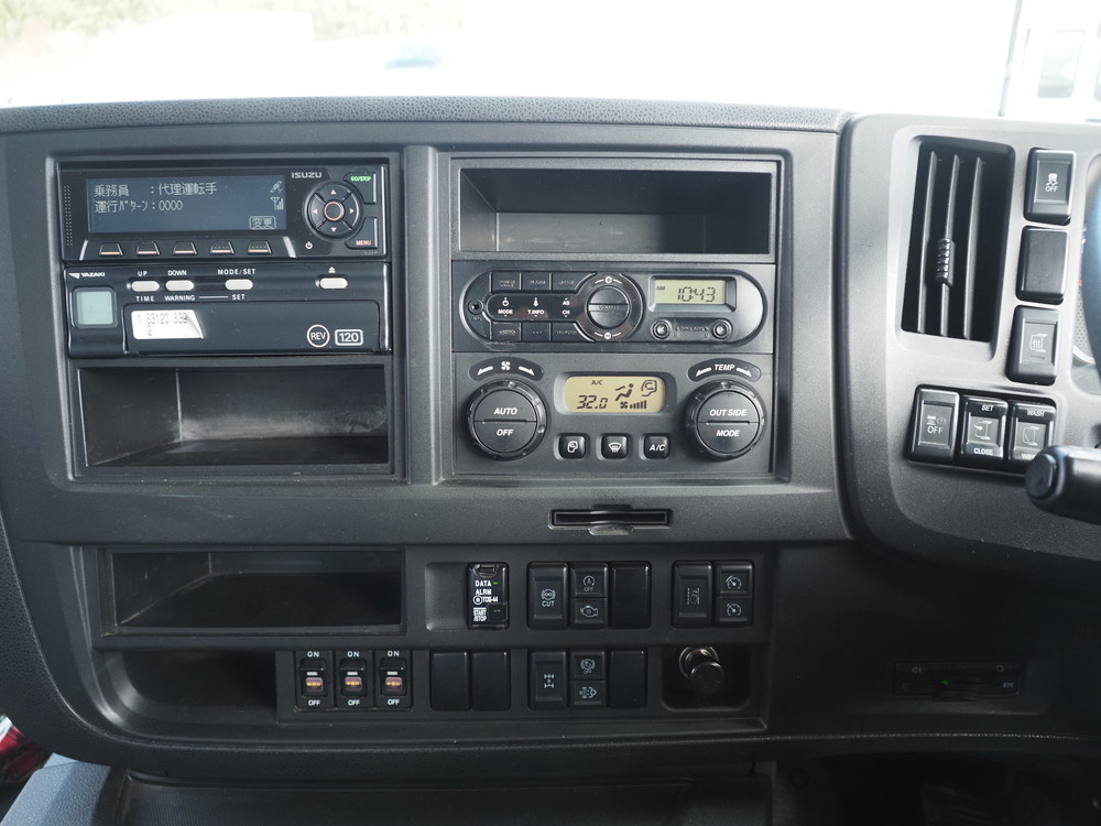いすゞ ギガ 平ボディ 大型 2PG-CYJ77C 年式 R1[写真26]