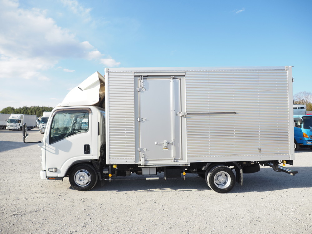 いすゞ エルフ バン車 小型 TRG-NLR85AN 年式 R1[写真10]