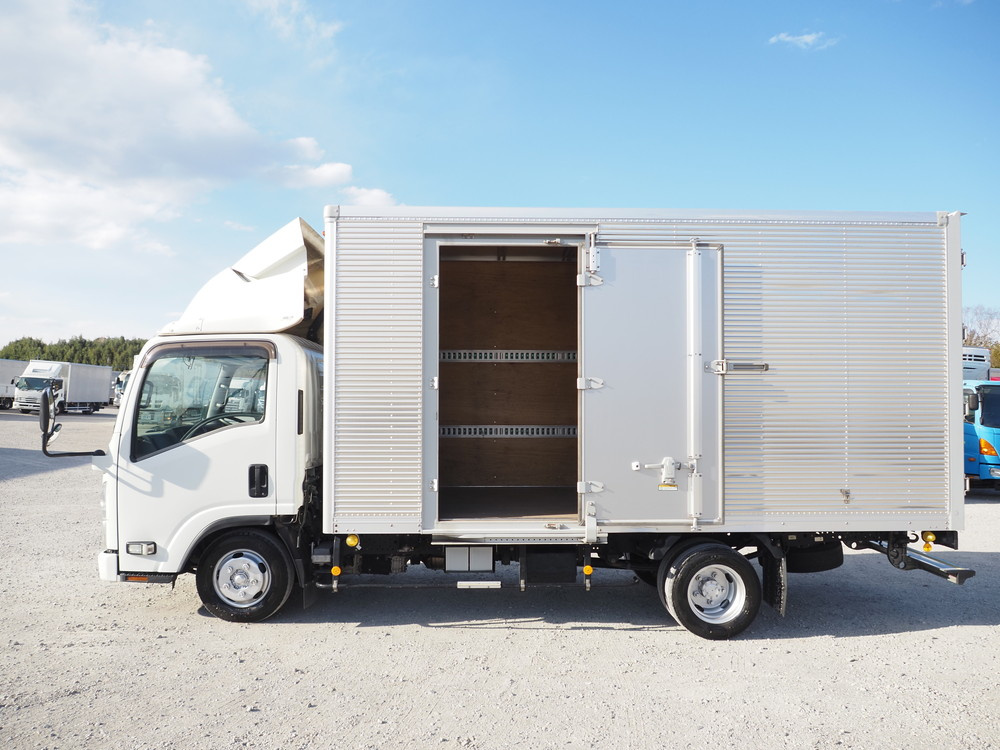 いすゞ エルフ バン車 小型 TRG-NLR85AN 年式 R1[写真12]