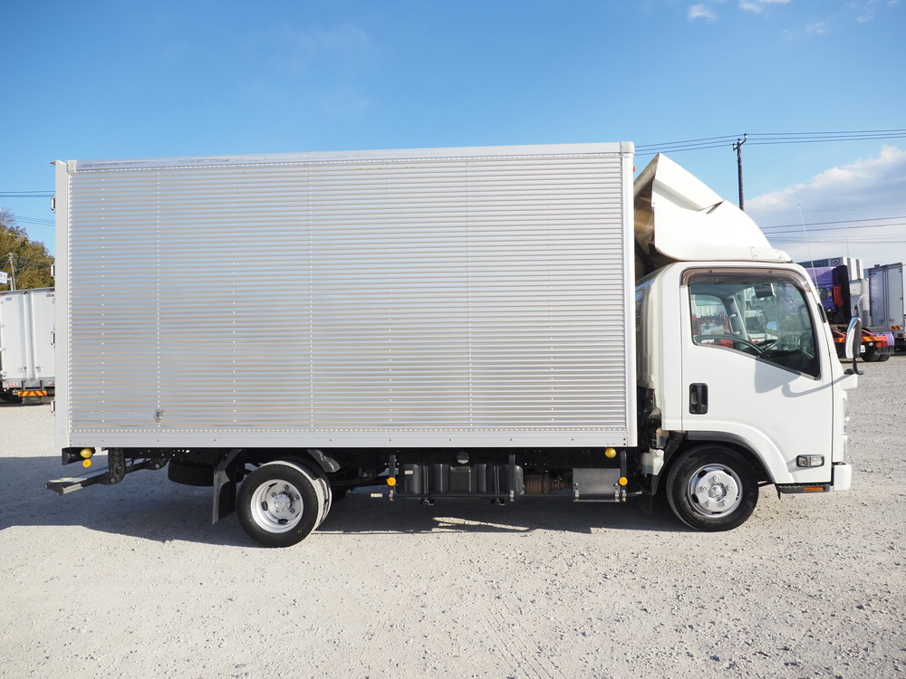 いすゞ エルフ バン車 小型 TRG-NLR85AN 年式 R1[写真08]