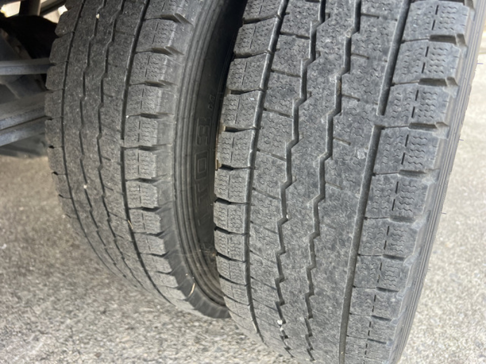 いすゞ エルフ バン車 小型 TRG-NLR85AN 年式 H29[写真22]