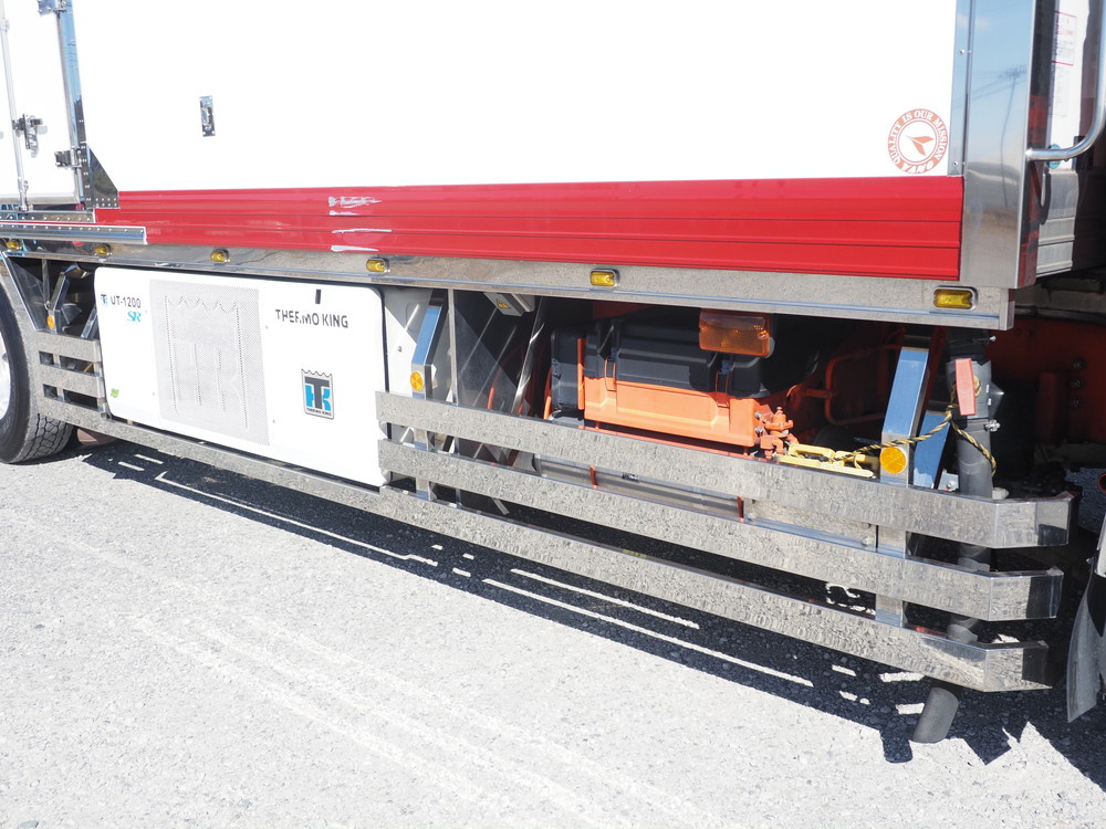 三菱ふそう スーパーグレート 冷凍バン 大型 QPG-FU64VZ 年式 H28[写真11]