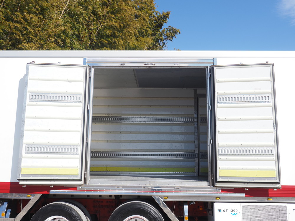 三菱ふそう スーパーグレート 冷凍バン 大型 QPG-FU64VZ 年式 H28[写真14]