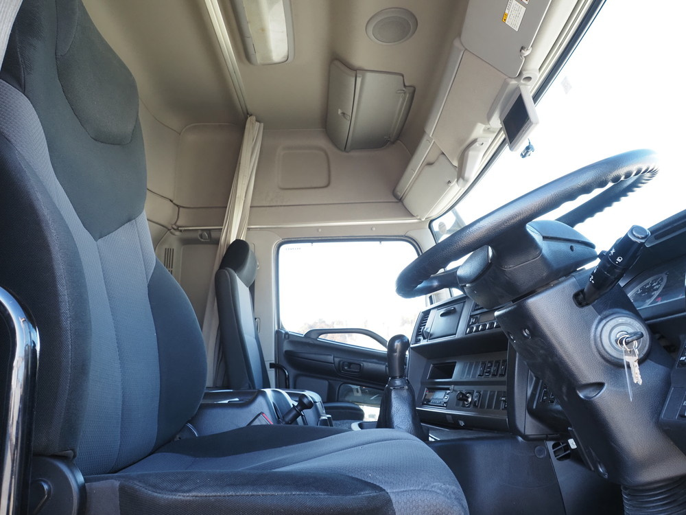 日野 プロフィア ウイング車 大型 QPG-FW1EXEG 年式 H29[写真27]