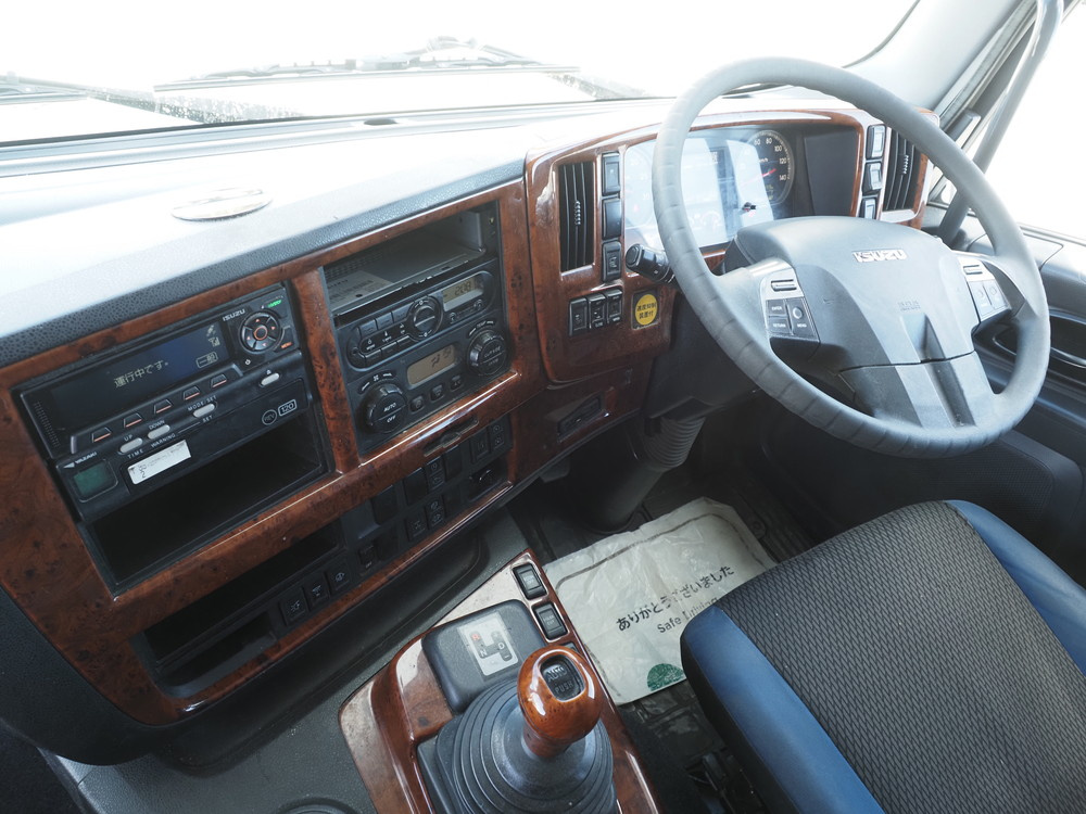 いすゞ ギガ ウイング車 大型 2PG-CYJ77C 年式 H30[写真38]