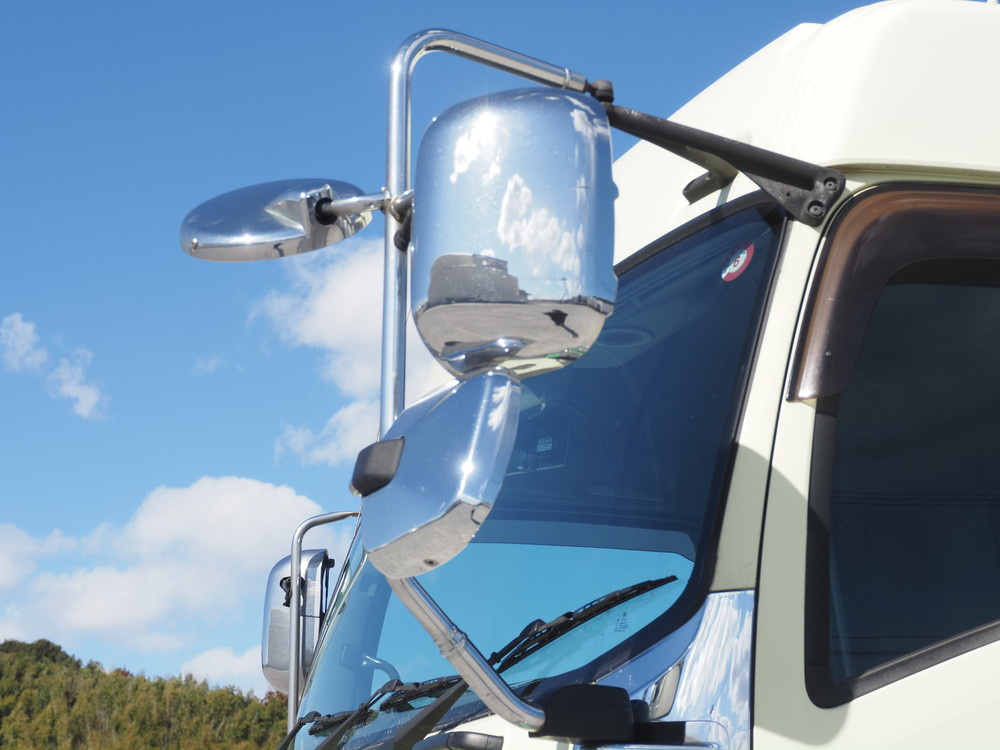 いすゞ ギガ ウイング車 大型 2PG-CYJ77C 年式 H30[写真09]