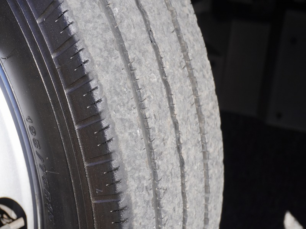 いすゞ エルフ バン車 小型 TPG-NLR85AN 年式 R1[写真31]