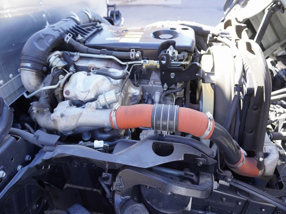 いすゞ エルフ バン車 小型 TPG-NLR85AN 年式 R1[写真33]