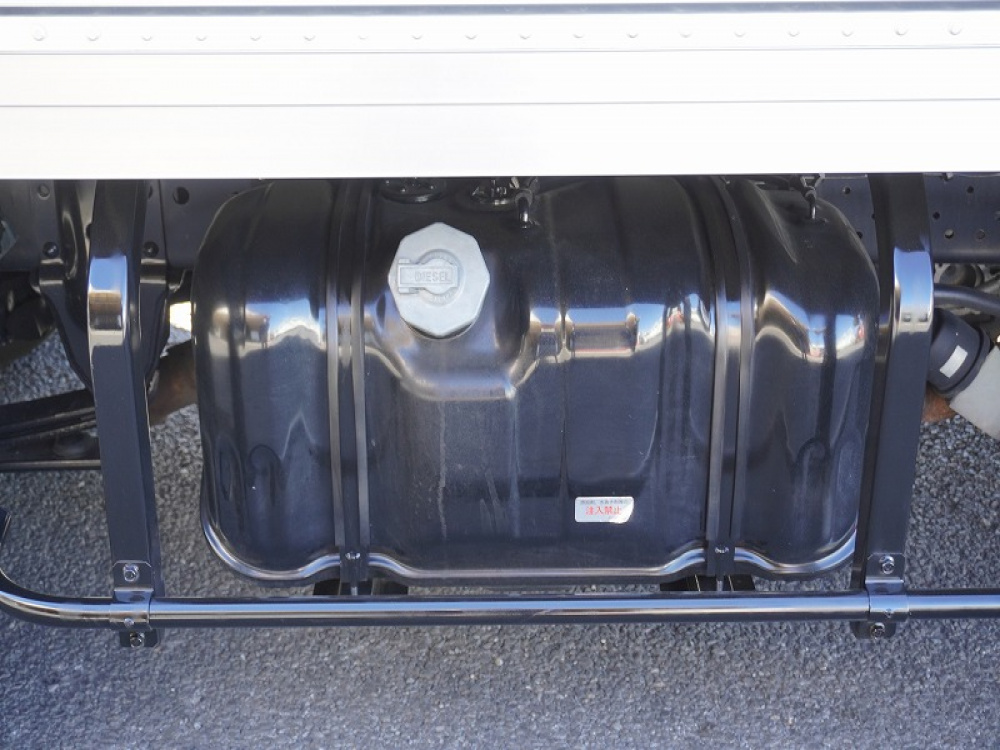 いすゞ エルフ バン車 小型 TPG-NLR85AN 年式 R1[写真27]