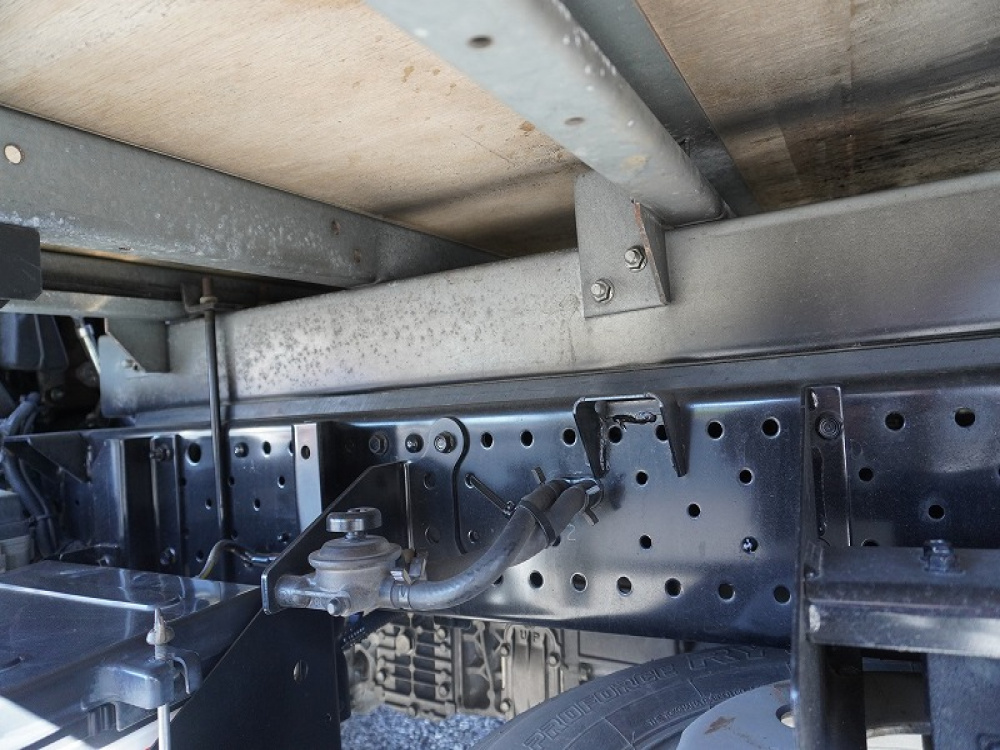 いすゞ エルフ バン車 小型 TPG-NLR85AN 年式 R1[写真29]