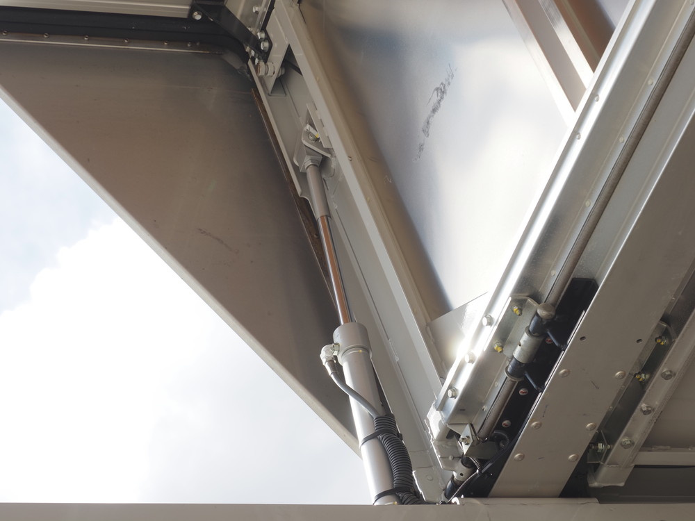 日野 レンジャー ウイング車 中型 2KG-FD2ABA 年式 H30[写真16]