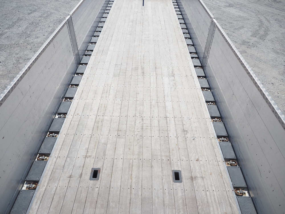 日野 プロフィア 平ボディ 大型 2DG-FR1AHG 年式 H30[写真25]