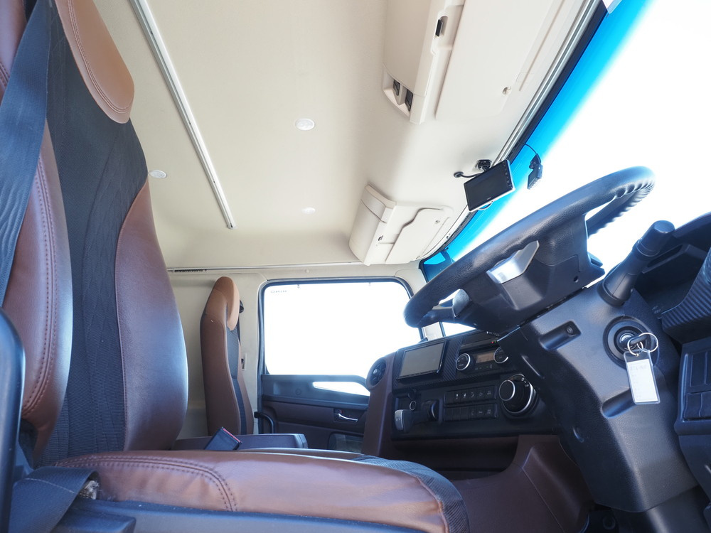 日野 プロフィア 平ボディ 大型 2DG-FR1AHG 年式 H30[写真27]