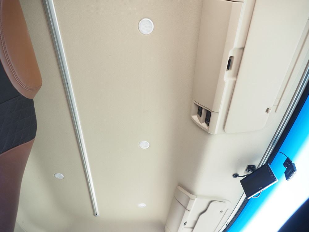 日野 プロフィア 平ボディ 大型 2DG-FR1AHG 年式 H30[写真35]