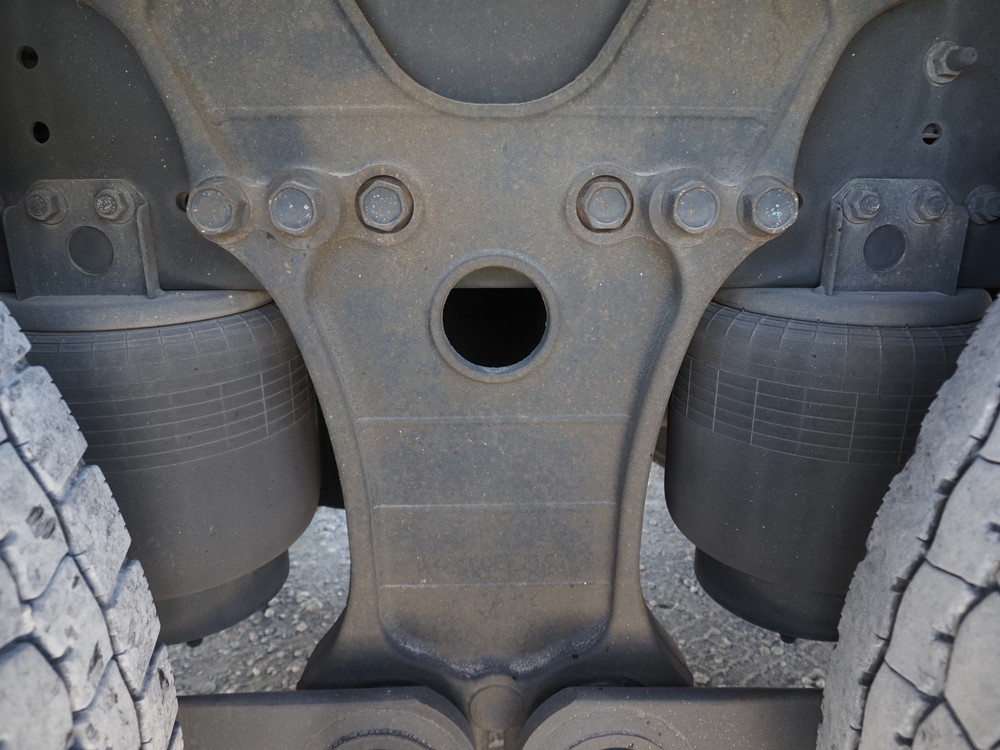 日野 プロフィア 平ボディ 大型 2DG-FR1AHG 年式 H30[写真37]