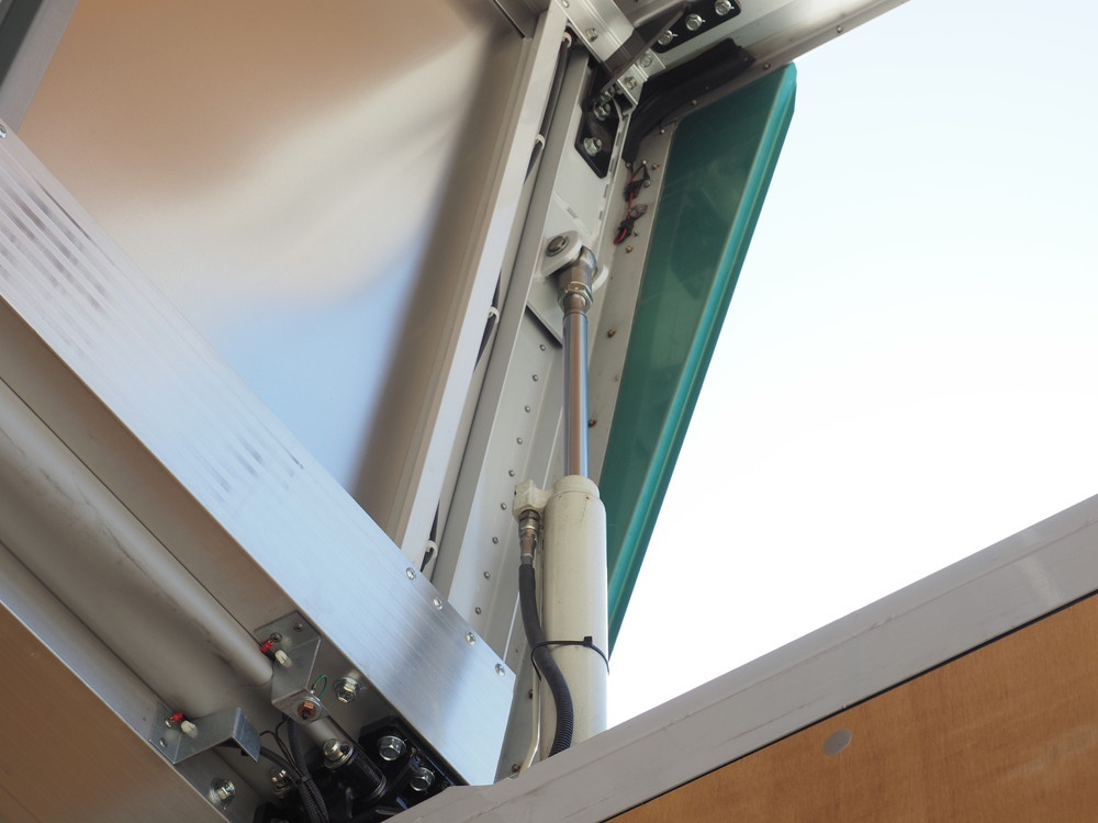 日野 プロフィア ウイング車 大型 2DG-FW1AHG 年式 H30[写真09]