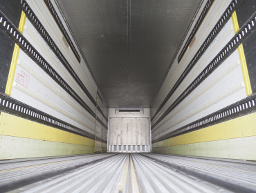 いすゞ  冷凍バン 大型 QKG-CYL77A 年式 H25[写真20]