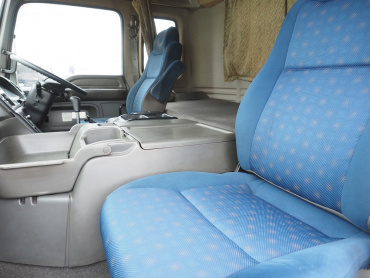 いすゞ  冷凍バン 大型 QKG-CYL77A 年式 H25[写真32]