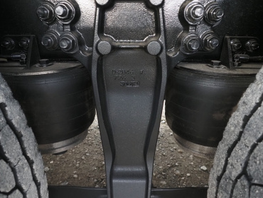 いすゞ  冷凍バン 大型 QKG-CYL77A 年式 H25[写真34]