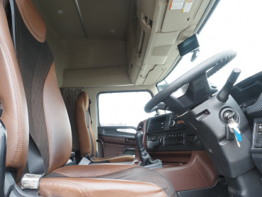 日野 プロフィア ウイング車 大型 2DG-FW1EHG 年式 H30[写真28]