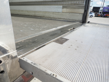 三菱ふそう ファイター 冷凍バン 中型 TKG-FK61F 年式 H27[写真26]