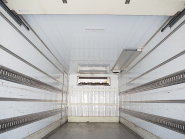 三菱ふそう ファイター 冷凍バン 中型 TKG-FK61F 年式 H27[写真21]