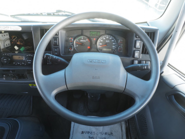 いすゞ フォワード 冷凍バン 中型 TKG-FRR90T2 年式 H28[写真24]
