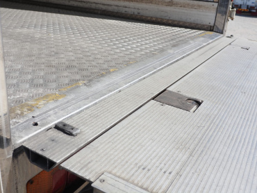 日野 レンジャー 冷凍バン 中増t QKG-FE7JPAG 年式 H28[写真19]