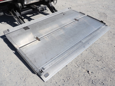 日野 レンジャー 冷凍バン 中増t QKG-FE7JPAG 年式 H28[写真18]