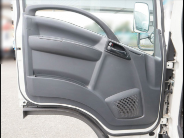 いすゞ エルフ バン車 小型 2RG-NLR88AN 年式 R4 [写真19]