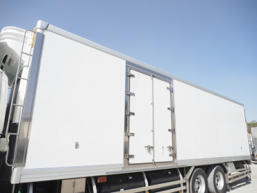 いすゞ  冷凍バン 大型 QKG-CYL77A 年式 H25[写真12]