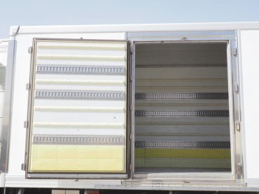 いすゞ  冷凍バン 大型 QKG-CYL77A 年式 H25[写真16]