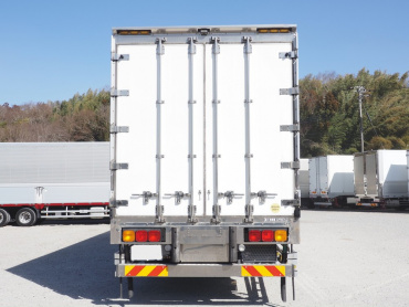 いすゞ  冷凍バン 大型 QKG-CYL77A 年式 H25[写真05]