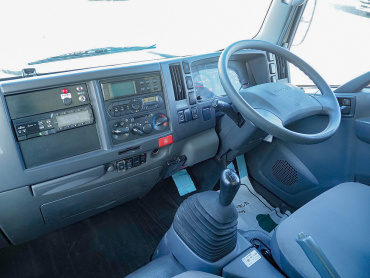 いすゞ エルフ 冷凍バン 小型 TPG-NMR85AN 年式 H28[写真28]