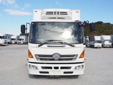 日野 レンジャー 冷凍バン 中型 TKG-FD9JLAG 年式 H29[写真02]