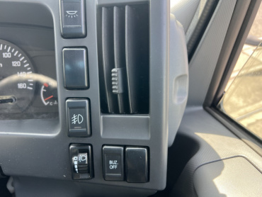 いすゞ エルフ バン車 小型 TRG-NLR85AN 年式 H29 [写真13]